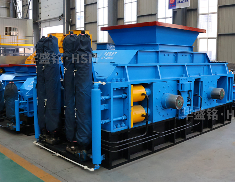 河卵石制砂對輥設(shè)備都包含有哪些？河南制砂機(jī)求大概報(bào)價(jià)!